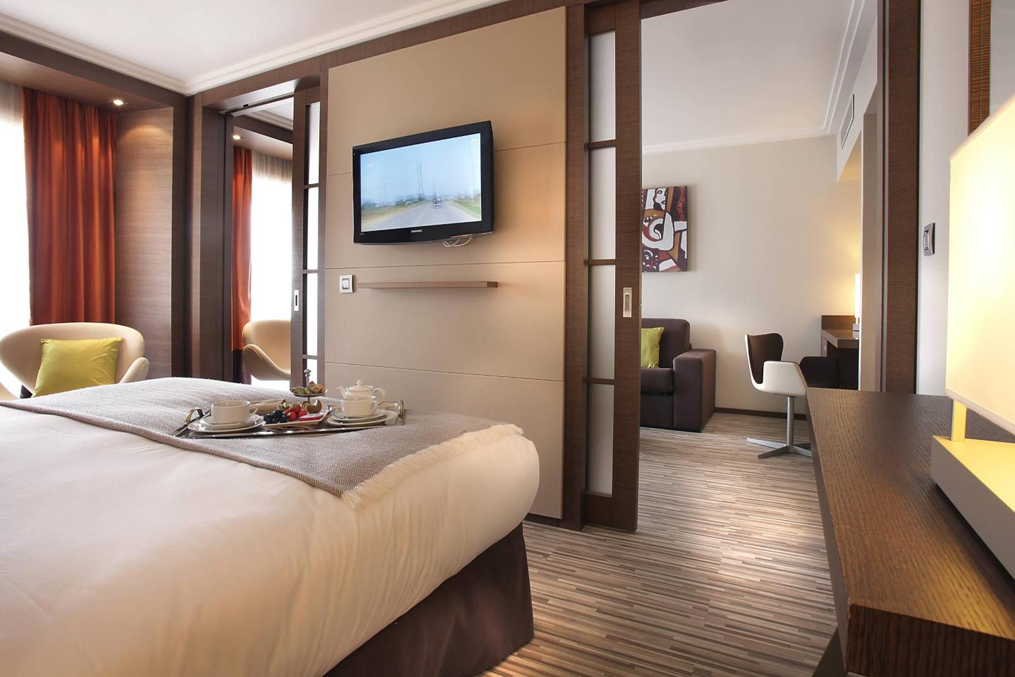 Ac Hotel By Marriott Ambassadeur Antibes - Juan Les Pins Exteriér fotografie